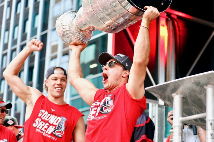 Carolina goes wild as Hurricanes bring title home